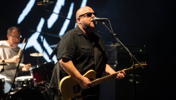 Qué bandota es Pixies en vivo… pero qué mezquinos se vieron con tan corto concierto
