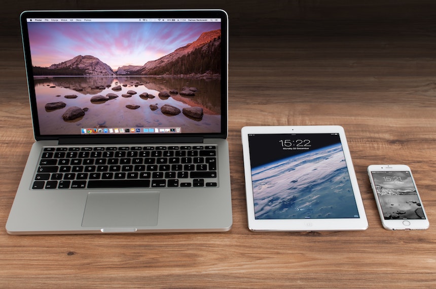 Apple anuncia reparaciones gratuitas del iPhone X y MacBook Pro de 13”