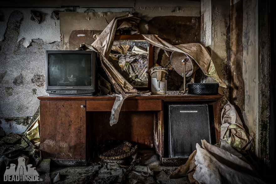Las fotos que muestran el hotel abandonado más grande de Japón 