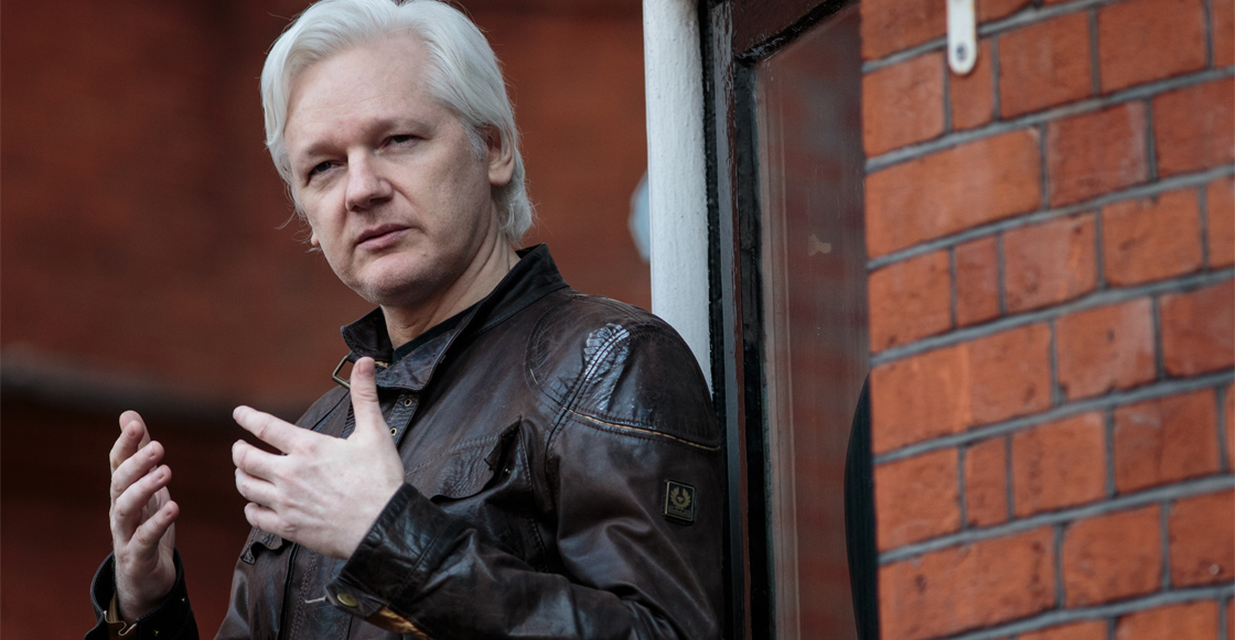 Fiscales de Estados Unidos habrían imputado cargos contra Assange: WP