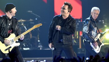 En el último concierto de su gira, Bono anuncia que U2 se ausentará un tiempo
