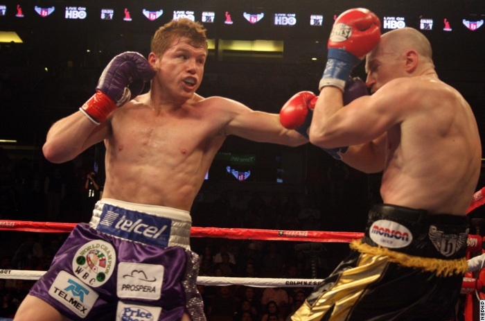 ¡Presagio de victoria! 'Canelo' Álvarez está invicto ante boxeadores británicos