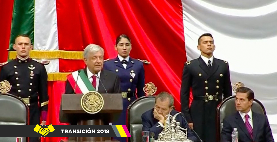 '¡Justicia!' El grito de los 43 por Ayotzinapa irrumpe en el discurso de AMLO