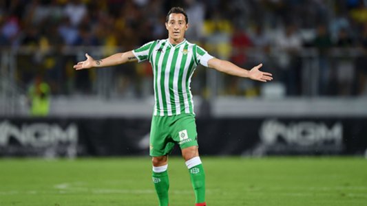 Andrés Guardado salió lesionado en duelo de mexicanos en La Liga Española