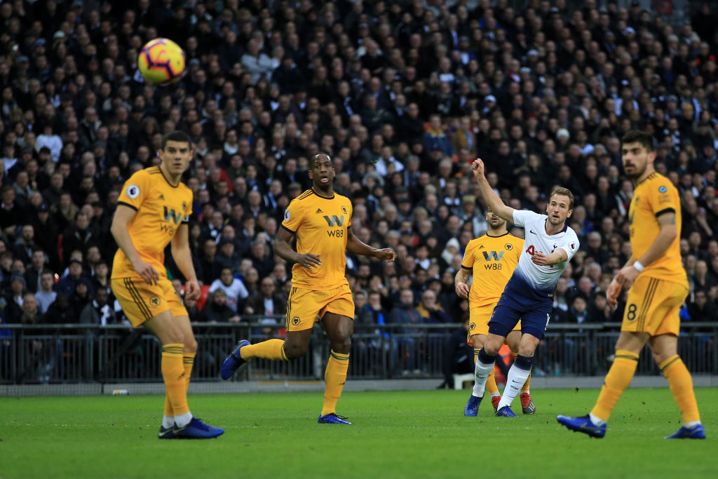 Raúl Jiménez y los Wolves despiden el año con dolorosa derrota ante Tottenham