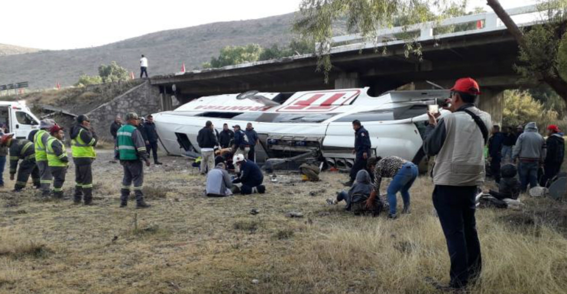 Volcadura de camión en San Luis Potosí deja al menos 9 muertos