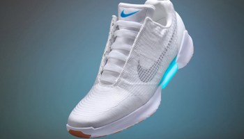 Como en Back to the Future: Nike lanzará tenis que se atan solos