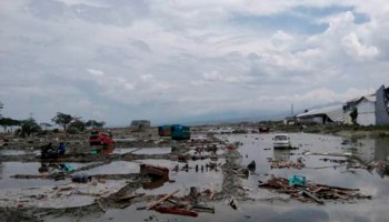 Un tsunami deja 20 muertos y cerca de 165 heridos, en Indonesia