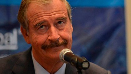 Vicente Fox confunde la bandera mexicana y el internet le aplica un "ya 100tc cñor"