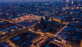 Así resplandece la Ciudad de México en Navidad bajo la lente de Postandfly