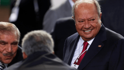 Cosas bizarras y... Romero Deschamps felicita a AMLO por su lucha contra la corrupción en Pemex