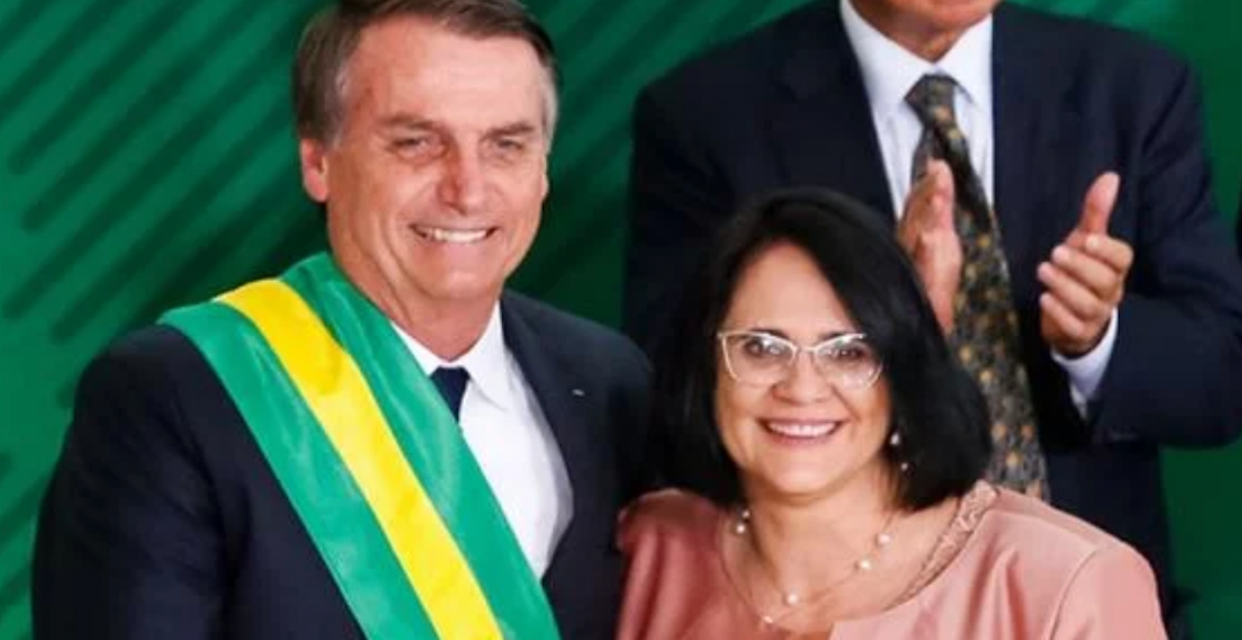 "En la nueva era de Brasil": las niñas vestirán de rosa, los niños de azul, dice ministra