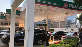 Casi el 70% de los consumidores en CDMX le ha entrado al calendario para cargar gasolina