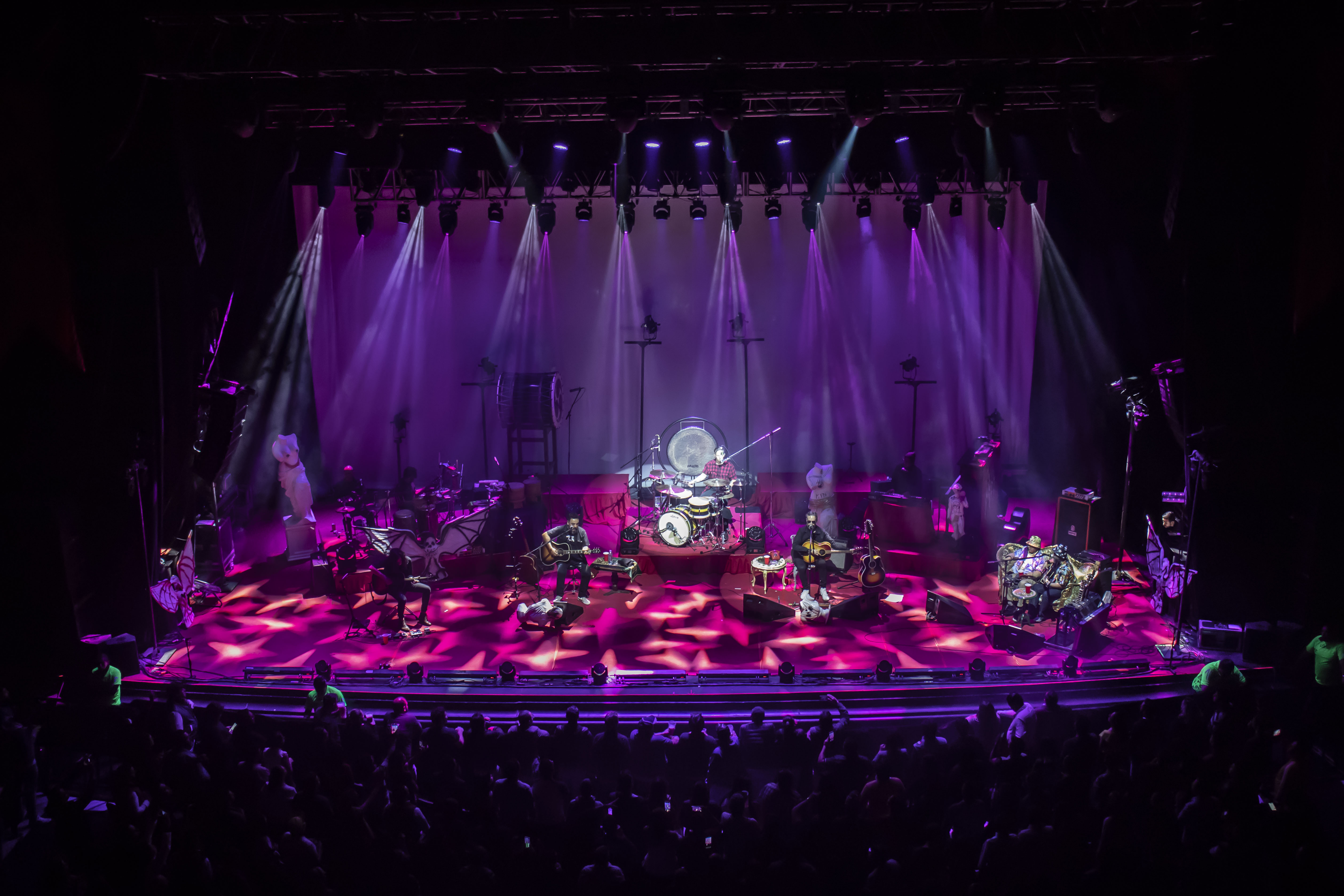 Molotov y el sutil ‘Desconecte’ con la música política y el power mexicano