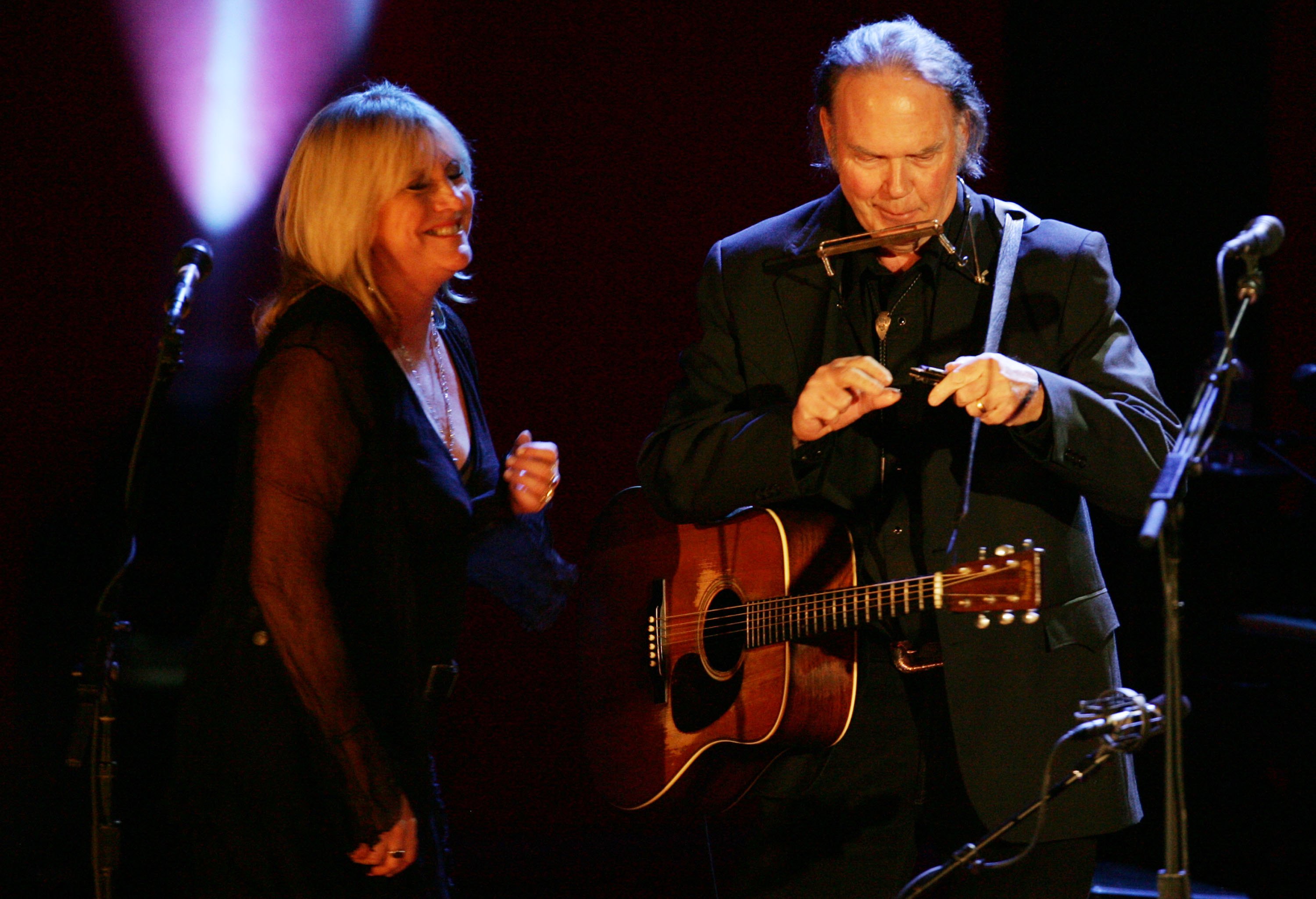 ¡Adiós a una gran voz! Falleció Pegi Young, compañera y ex esposa de Neil Young