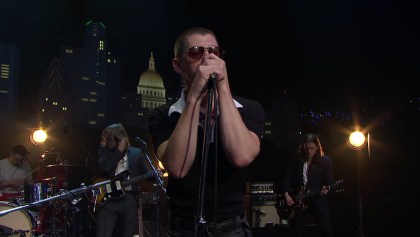 Estúpido y sensual Turner: Mira el debut de Arctic Monkeys en Austin City Limits