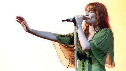 Escucha "Moderation" y "Haunted House", los nuevos tracks de Florence + The Machine
