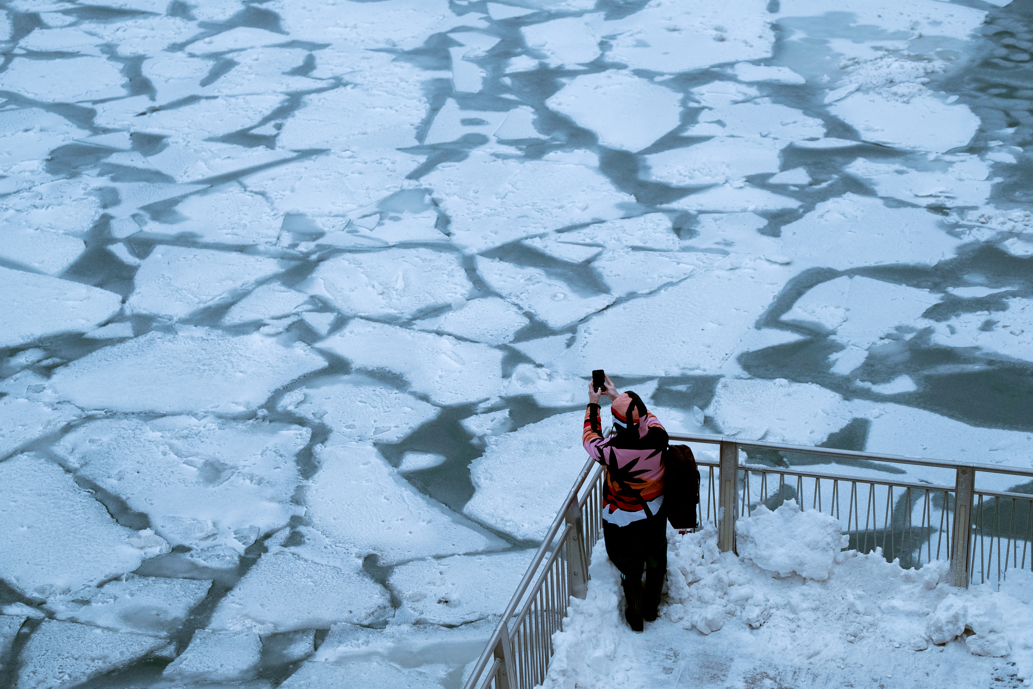 En imágenes: Fotos y videos del frío ártico en Estados Unidos que te pondrán la piel chinita 