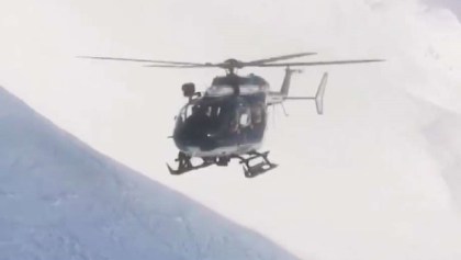 Helicóptero de rescate en los Alpes