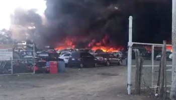 incendio-corralon-tamaulipas-coches-fotos