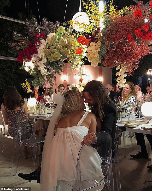 Kevin Parker tuvo una boda de ensueño con todo y hamburguesas de McDonalds para el after