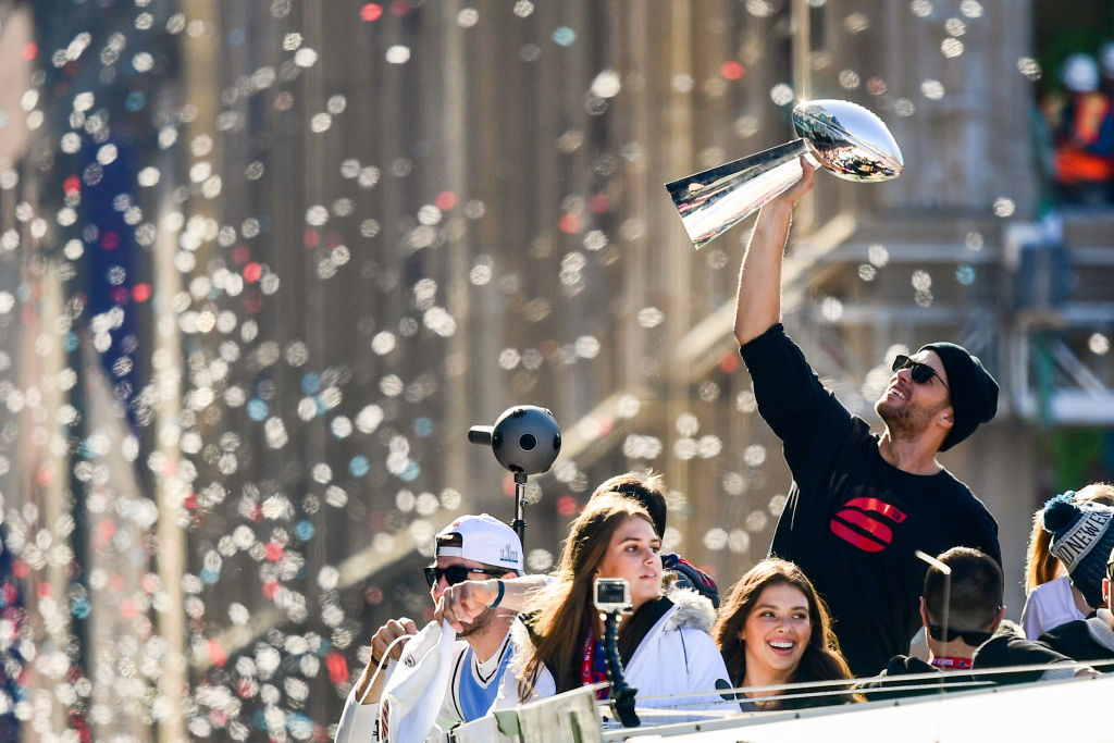 ¡Ah no bueeno! Fans de los Patriots protagonizan pelea en festejos por el Super Bowl