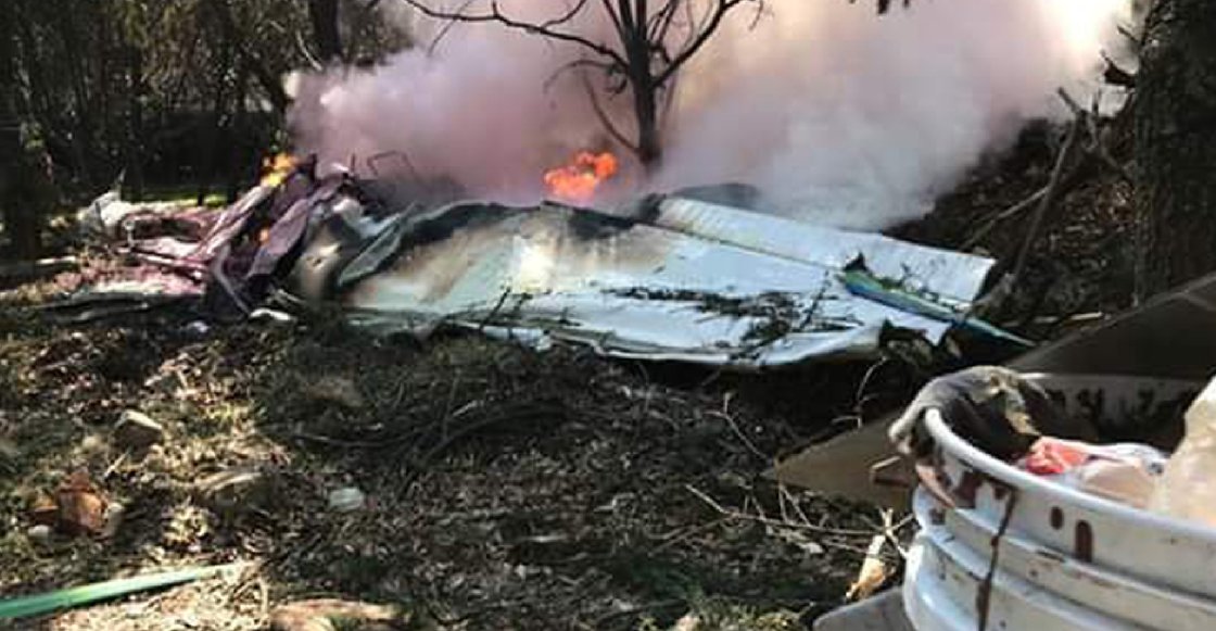 Se desploma avioneta en Atizapán y deja un saldo de dos muertos
