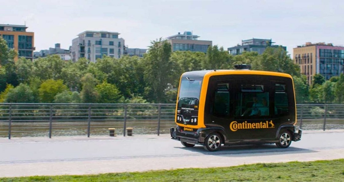 Perros robots que entregan el correo