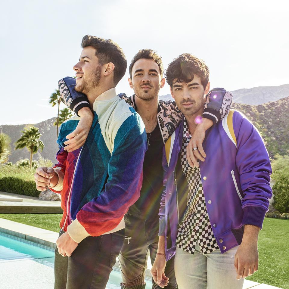 This is an S.O.S.: ¡Los Jonas Brothers están de vuelta después de 6 años!