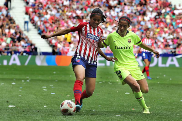 Nuevo récord de asistencia en el futbol femenil; ‘Atleti’ vs Barcelona superó la Final Regia 