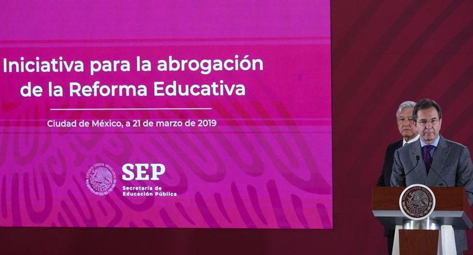 AMLO y Esteban Moctezuma, SEP-reforma educativa