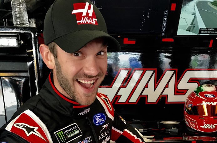 Nascar Cup Series 2019: Piloto mexicano golpeó a otro piloto porque no lo dejó pasar 