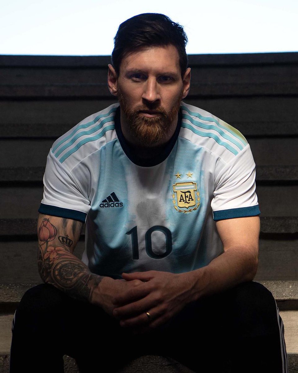 Con 'elegancia y estilo', Argentina presentó su uniforme para la Copa América 2019