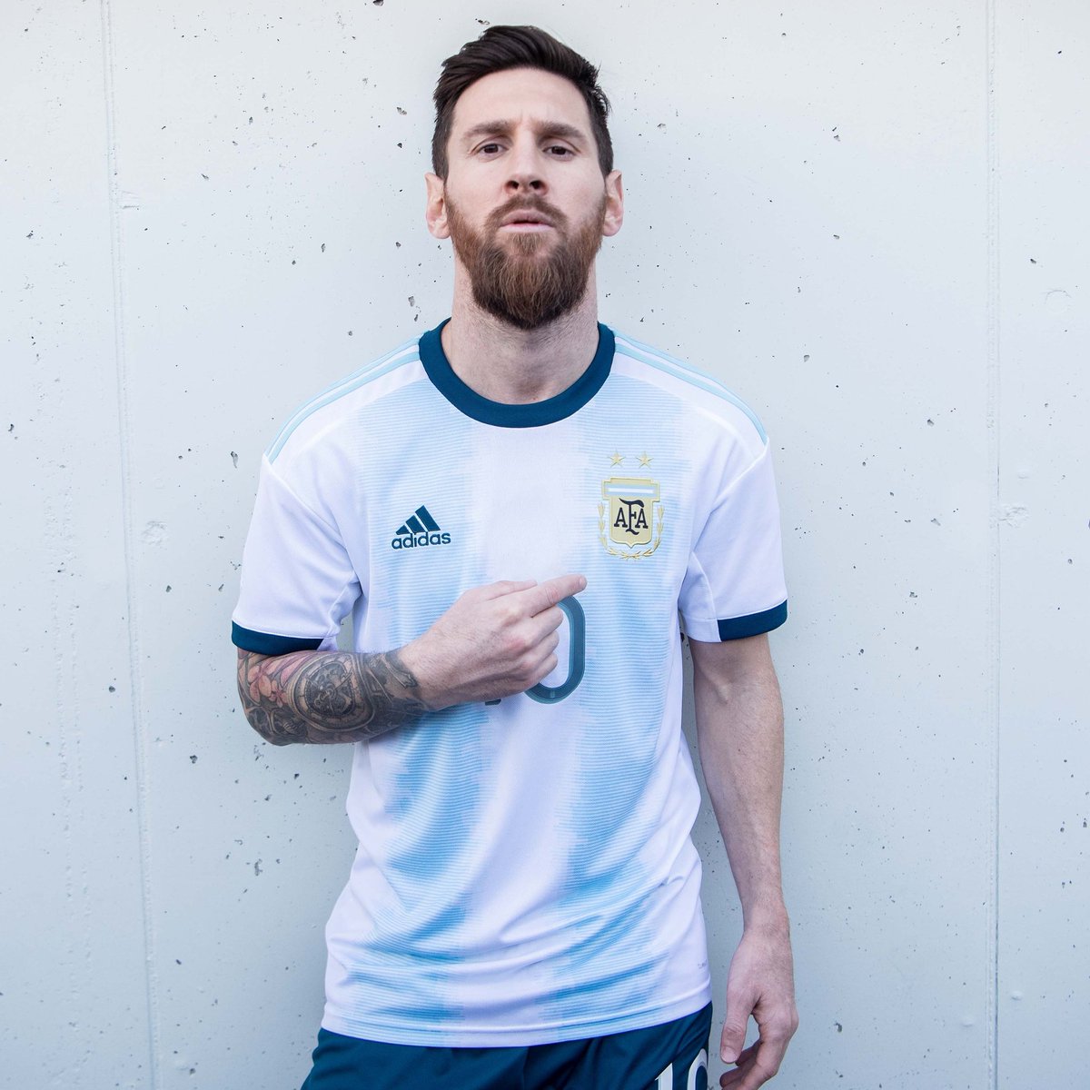 Con 'elegancia y estilo', Argentina presentó su uniforme para la Copa América 2019