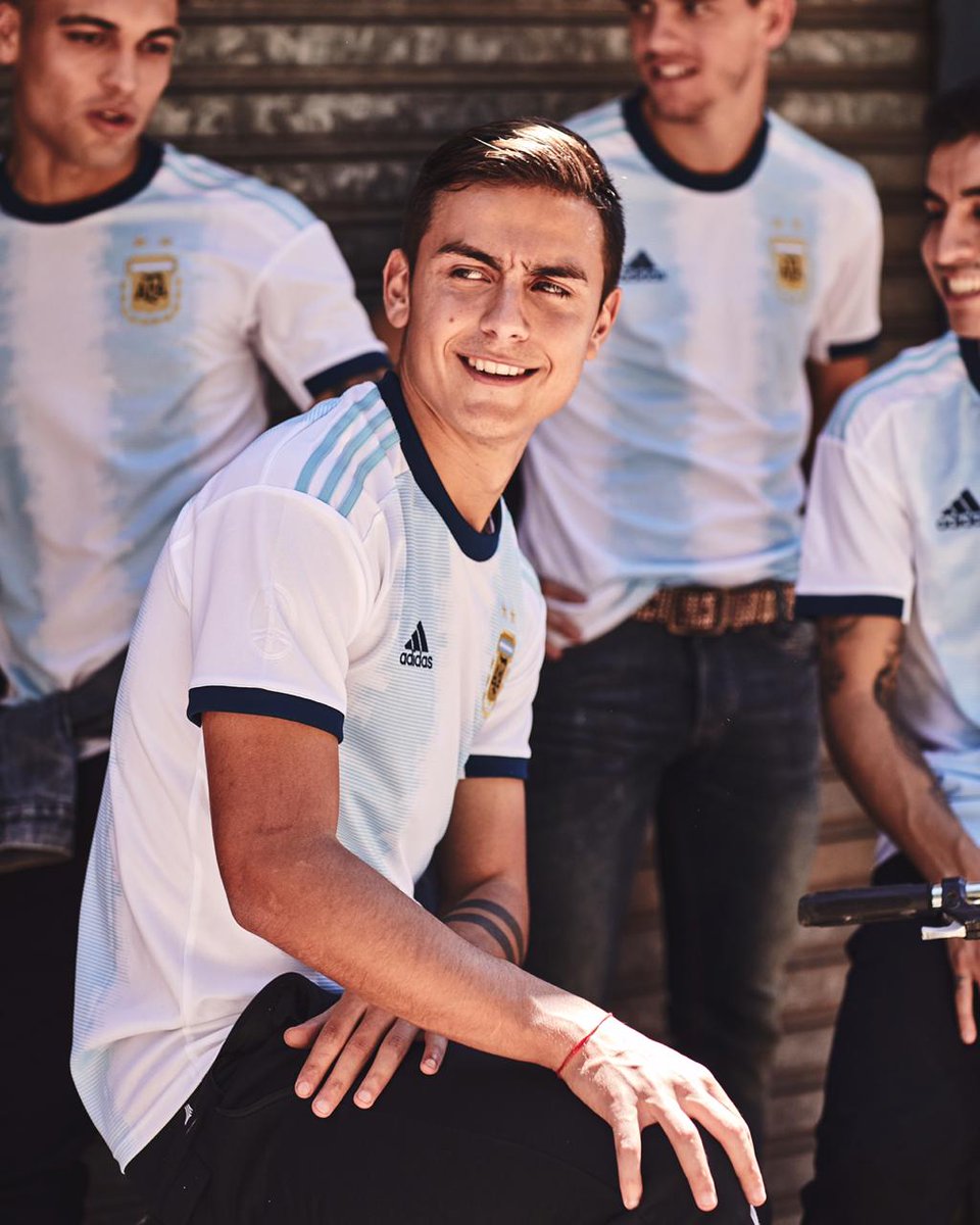Con 'elegancia y estilo', Argentina presentó su uniforme para la Copa América 2019