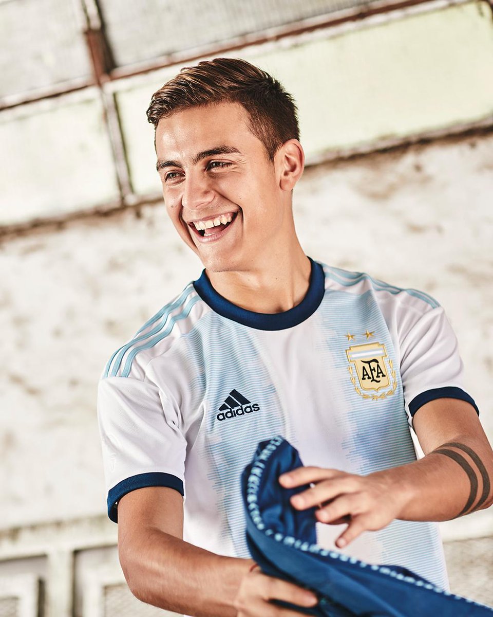 Con 'elegancia y estilo', Argentina presentó su uniforme para la Copa América 2019