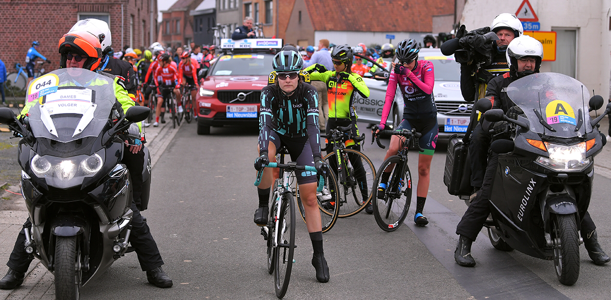 Nicole Hanselmann, la ciclista a la que le impidieron alcanzar a los hombres en una carrera mixta
