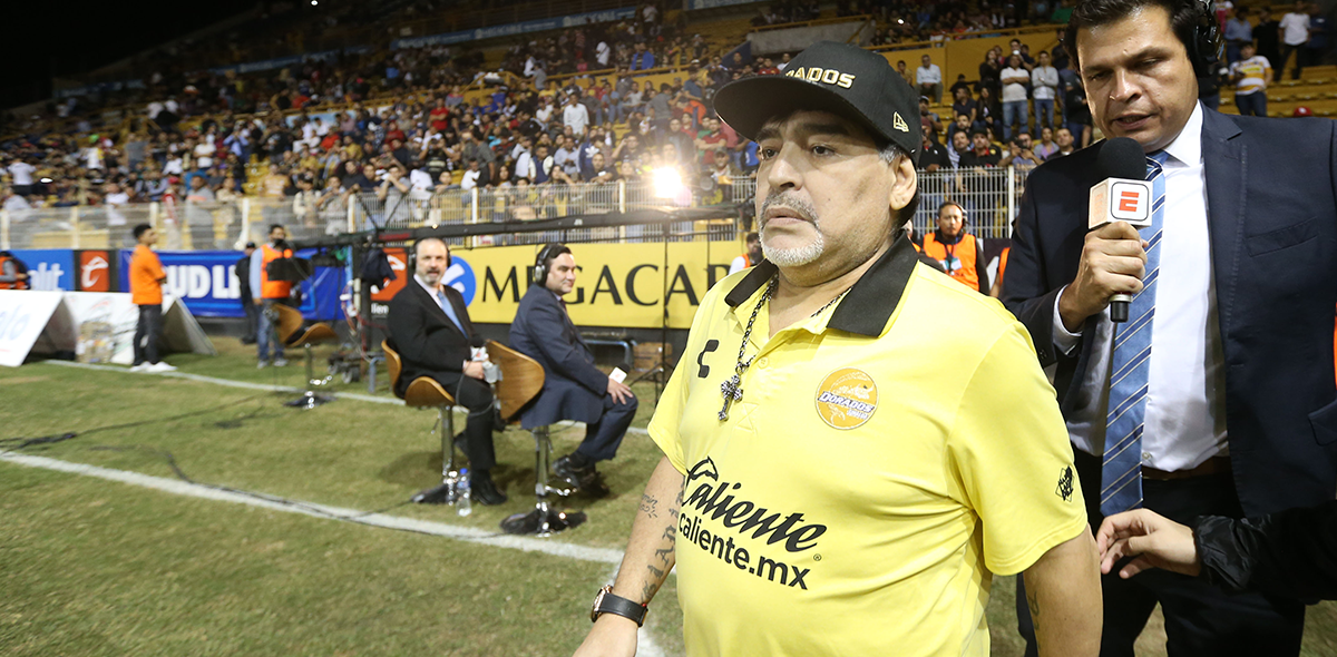 "Defender un pedazo de tela", Maradona y su mensaje en contra de los naturalizados