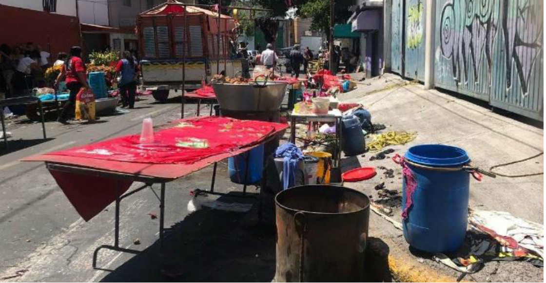 En Edomex explotó un tanque de gas de un puesto de carnitas; hay 6 heridos