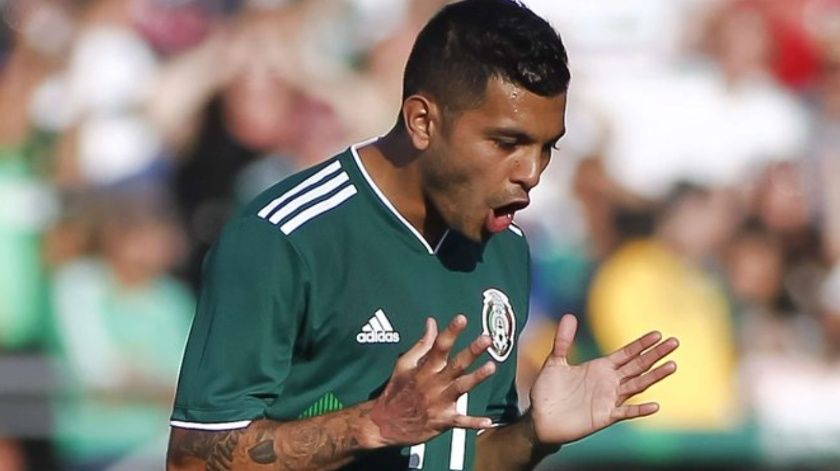 Supuesta lesión del 'Tecatito' pondría en duda su continuidad con la Selección Mexicana