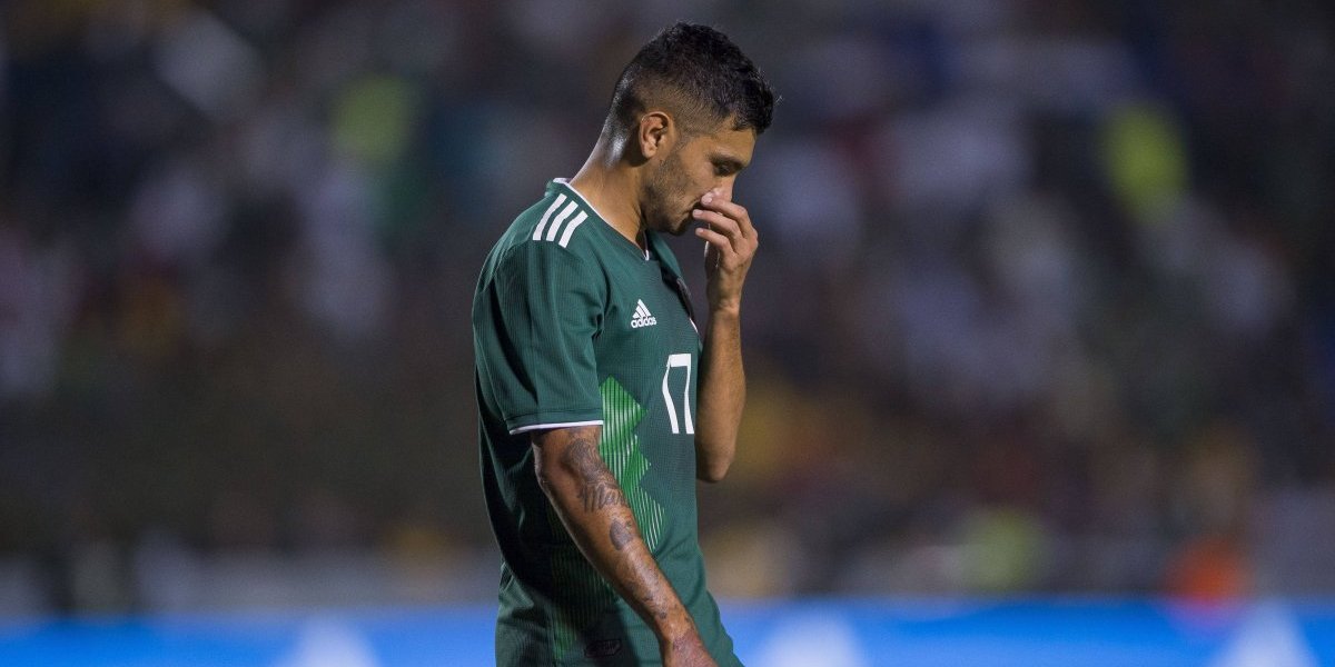 Supuesta lesión del 'Tecatito' pondría en duda su continuidad con la Selección Mexicana