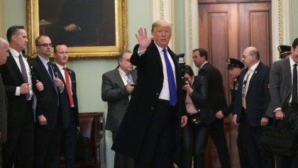 Cámara de Representantes no logra poner fin al veto de Trump para emergencia nacional