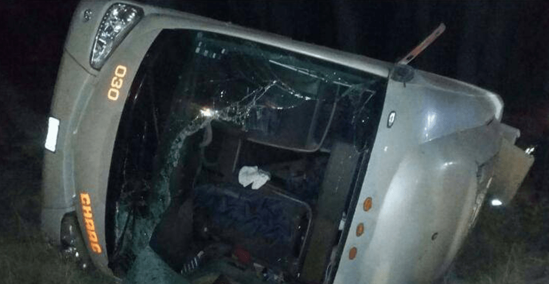 ¡Tragedia! 11 muertos y 18 heridos tras volcarse el camión de la porra de Santos