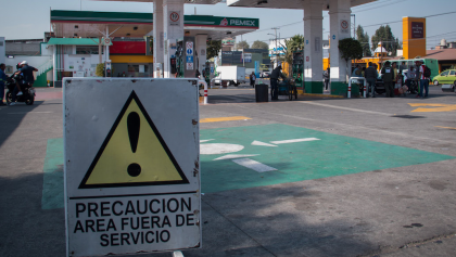 Reportan gasolineras cerradas en la lista de Sener; AMLO promete actualizar datos