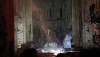 Así se ve la catedral de Notre Dame por dentro después del incendio