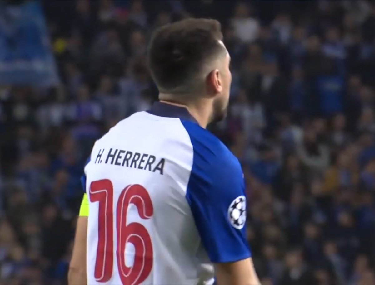 En imágenes: Así vivió Héctor Herrera su último partido de Champions League con el Porto