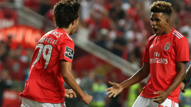 "Jugar futbol y tener éxito me ha ayudado a ligar": Joao Félix