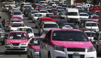 Renovación de licencia tipo B y revista vehicular para taxistas será por internet en CDMX