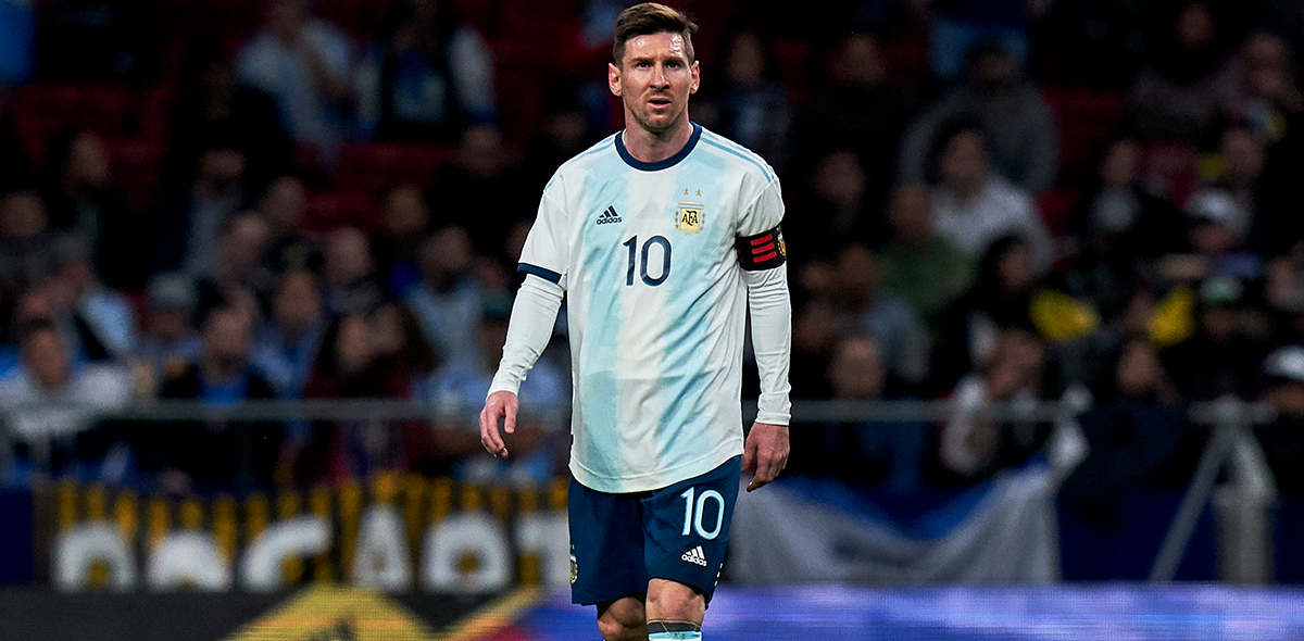 Lo que hubiera sido: Revelan que España buscó a Messi para que jugara con ellos