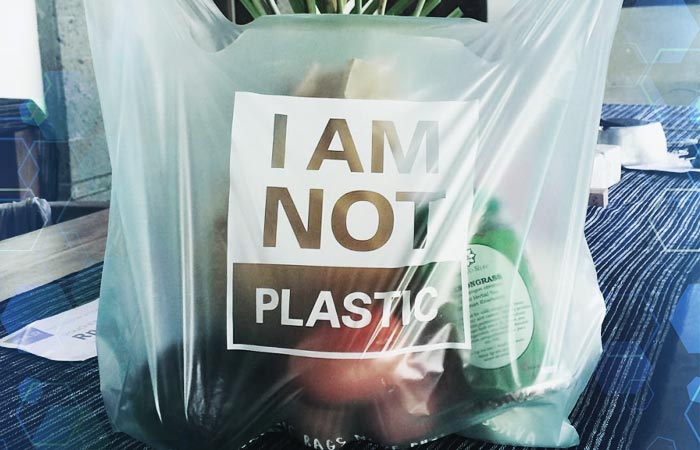 Esto es lo que pasa con las bolsas de plástico “biodegradables